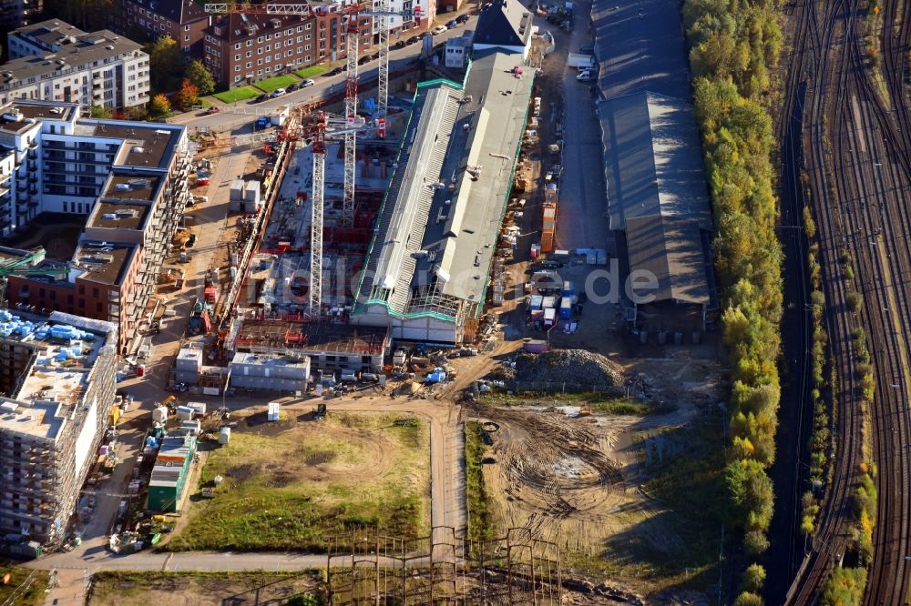 Hamburg von oben - Baustelle zum Neubau einer Mehrfamilienhaus-Wohnanlage Mitte Altona im Ortsteil Altona in Hamburg, Deutschland