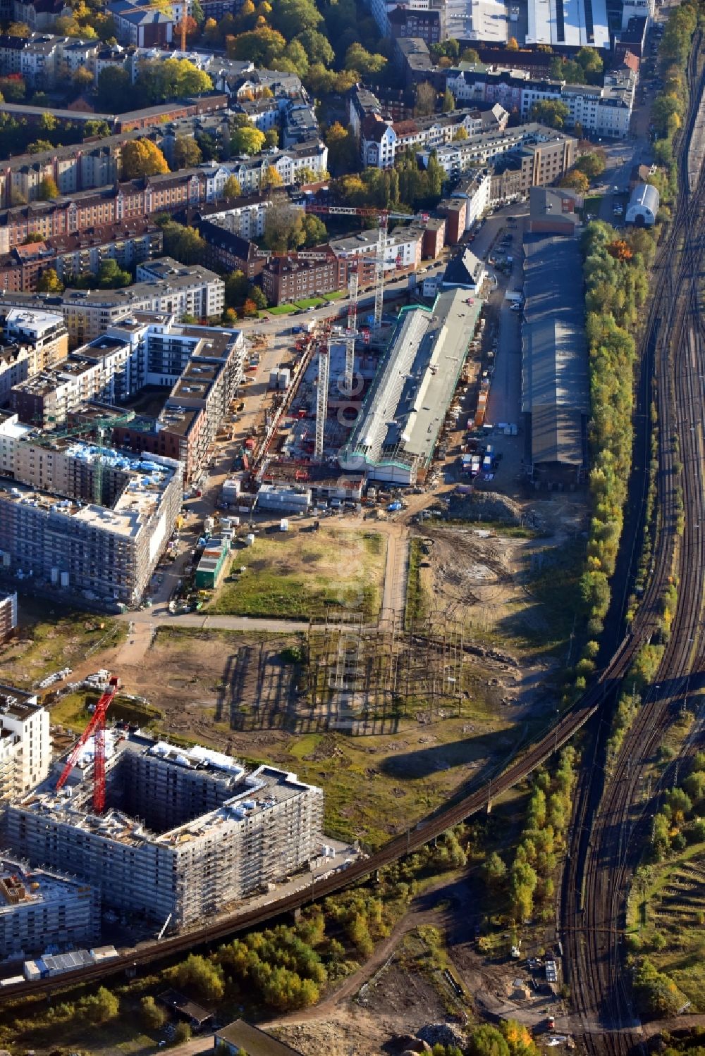 Luftbild Hamburg - Baustelle zum Neubau einer Mehrfamilienhaus-Wohnanlage Mitte Altona im Ortsteil Altona in Hamburg, Deutschland