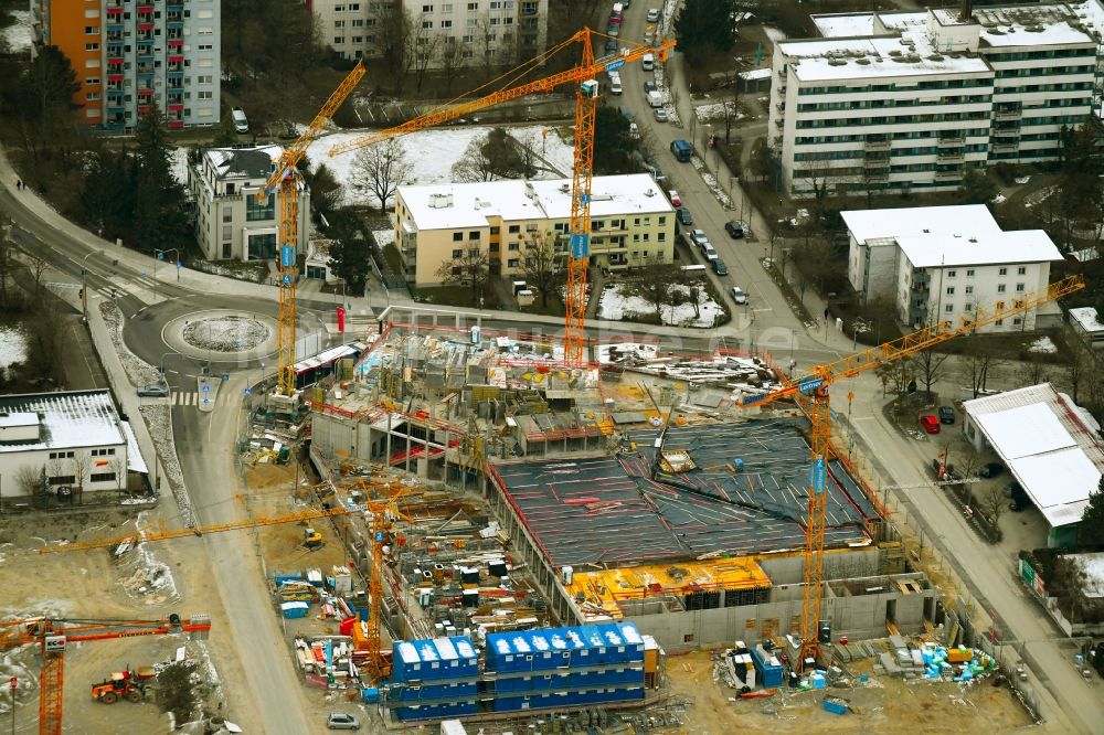 Luftbild München - Baustelle zum Neubau einer Mehrfamilienhaus-Wohnanlage der MünchenBau GmbH an der Berduxstraße im Ortsteil Pasing-Obermenzing in München im Bundesland Bayern, Deutschland