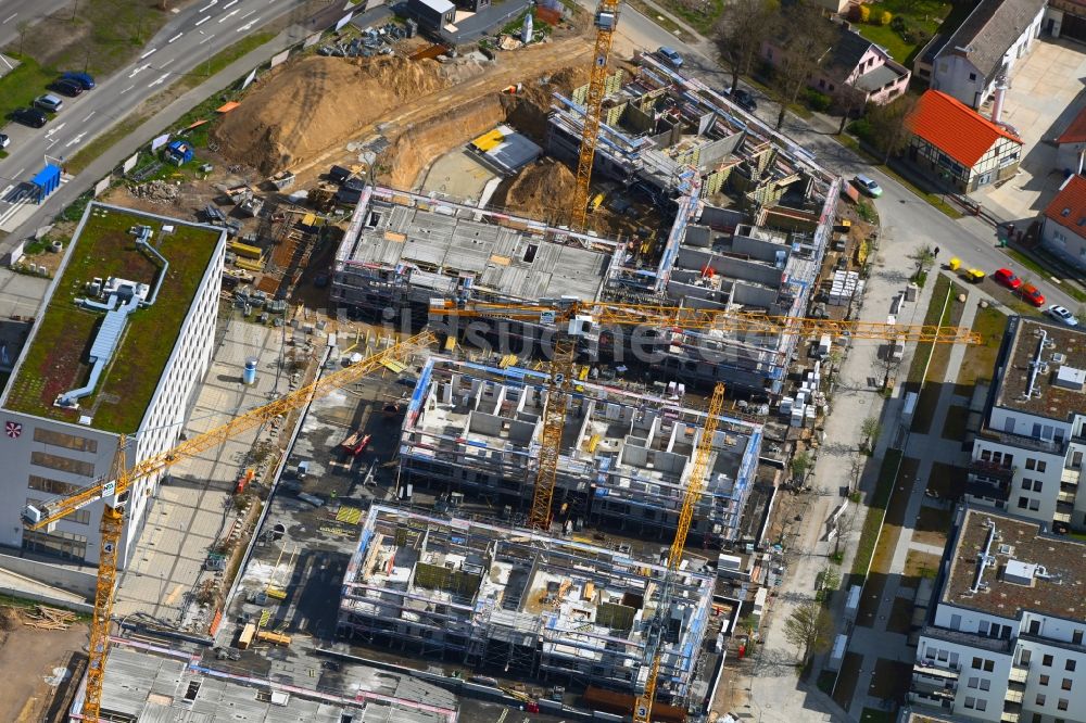 Luftbild Schönefeld - Baustelle zum Neubau einer Mehrfamilienhaus-Wohnanlage Neue Mitte in Schönefeld im Bundesland Brandenburg, Deutschland