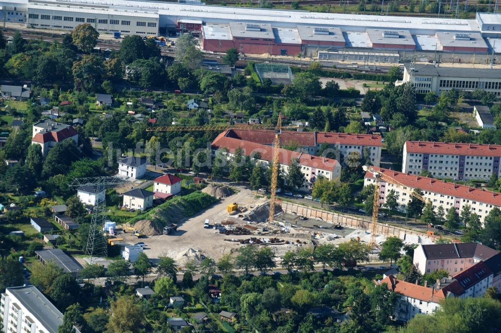 Luftaufnahme Berlin - Baustelle zum Neubau einer Mehrfamilienhaus-Wohnanlage Odinstraße - Rienzistraße im Ortsteil Lichtenberg in Berlin, Deutschland