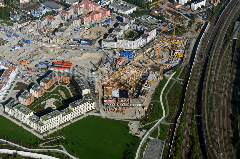 Luftbild München - Baustelle zum Neubau einer Mehrfamilienhaus-Wohnanlage im Ortsteil Pasing-Obermenzing in München im Bundesland Bayern, Deutschland