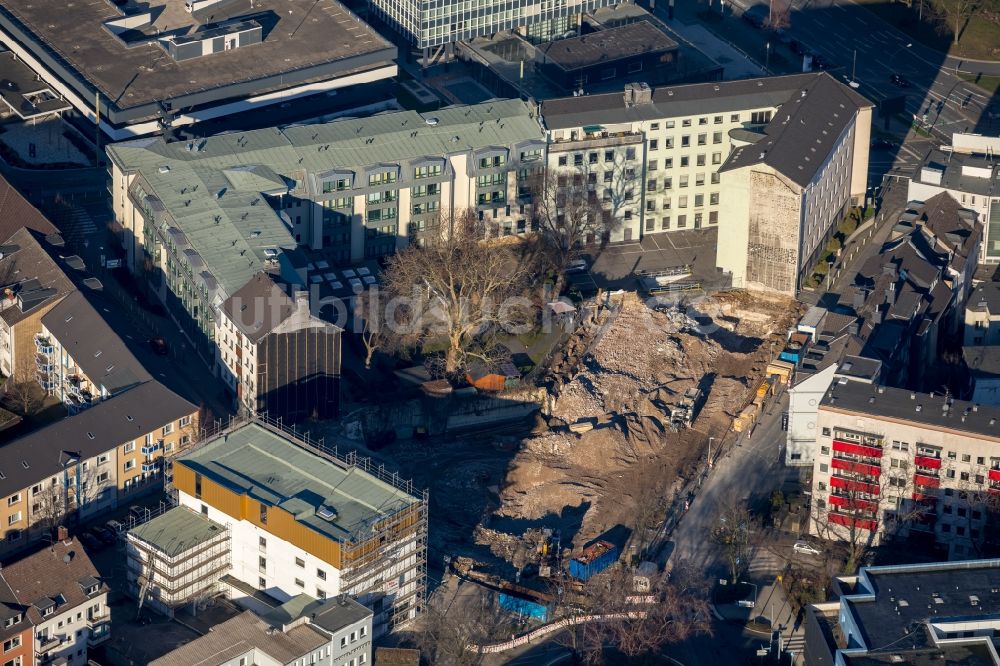 Luftaufnahme Essen - Baustelle zum Neubau einer Mehrfamilienhaus-Wohnanlage im Ortsteil Westviertel in Essen im Bundesland Nordrhein-Westfalen, Deutschland