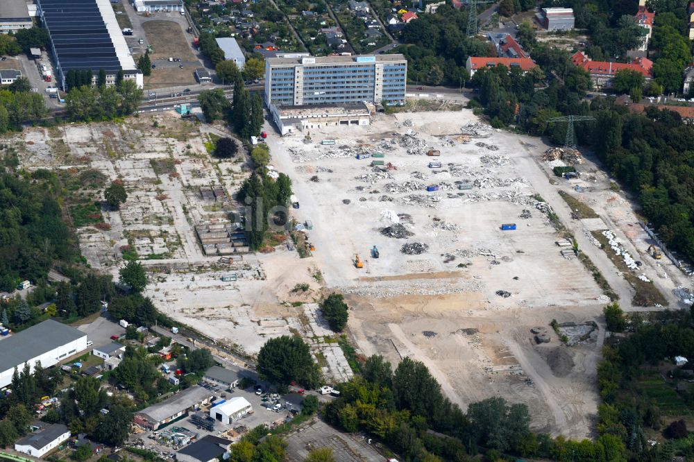 Berlin von oben - Baustelle zum Neubau einer Mehrfamilienhaus-Wohnanlage Parkstadt Karlshorst in Berlin, Deutschland