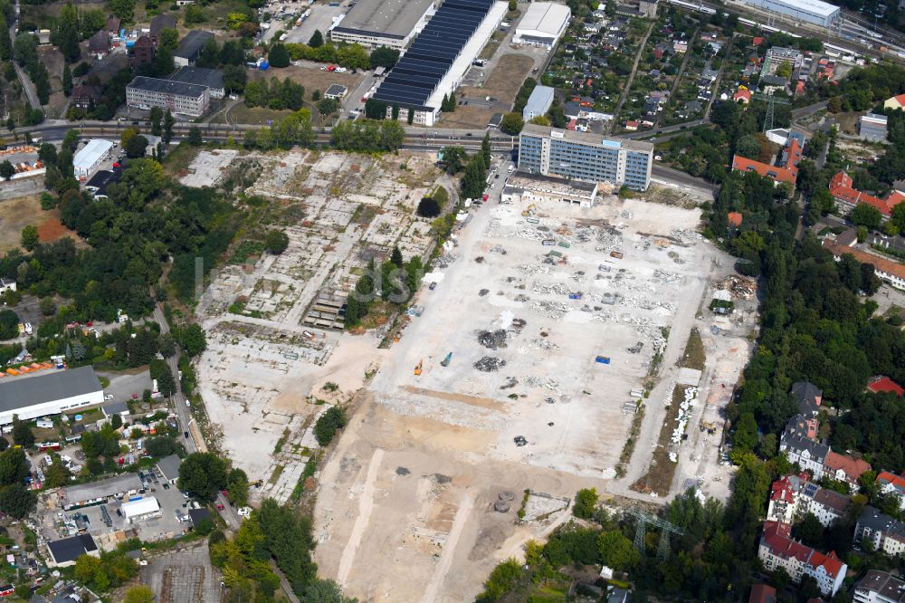 Berlin von oben - Baustelle zum Neubau einer Mehrfamilienhaus-Wohnanlage Parkstadt Karlshorst in Berlin, Deutschland