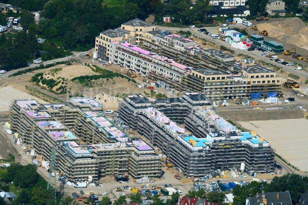 Luftaufnahme Berlin - Baustelle zum Neubau einer Mehrfamilienhaus-Wohnanlage Parkstadt Karlshorst in Berlin, Deutschland