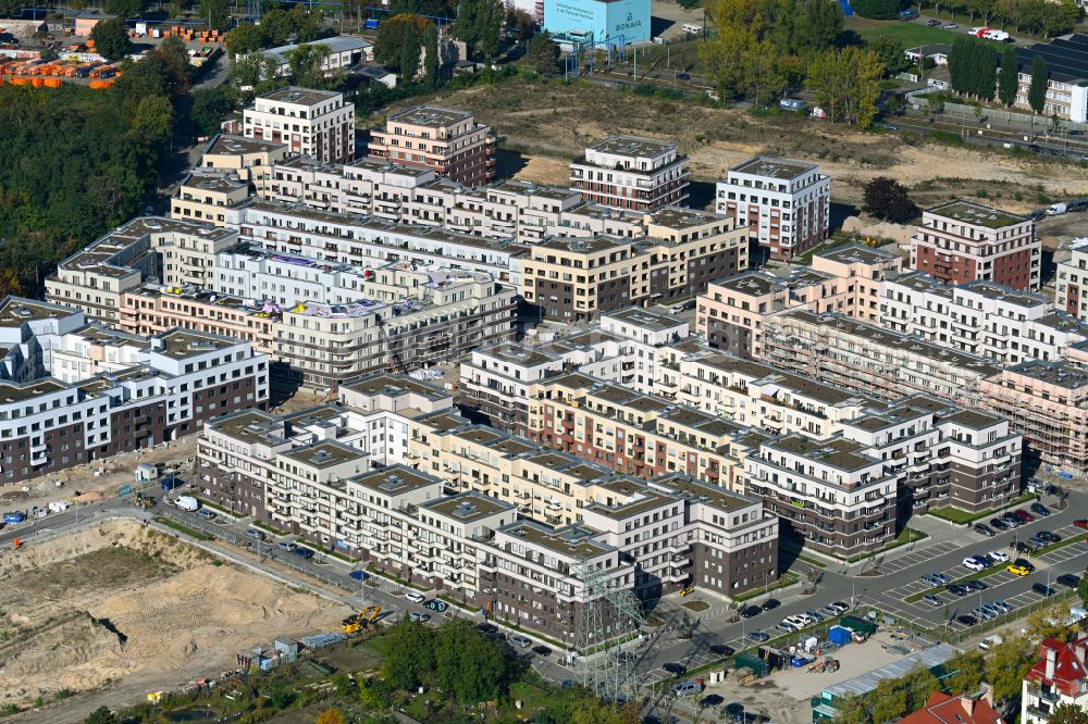 Luftbild Berlin - Baustelle zum Neubau einer Mehrfamilienhaus-Wohnanlage Parkstadt Karlshorst in Berlin, Deutschland