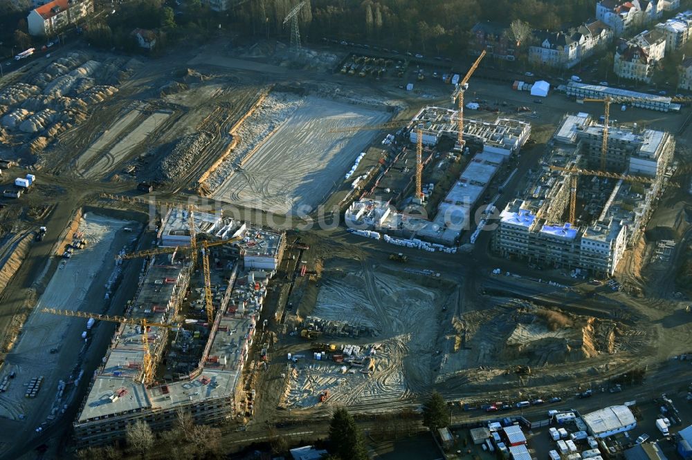 Berlin von oben - Baustelle zum Neubau einer Mehrfamilienhaus-Wohnanlage Parkstadt Karlshorst Ortsteil Karlshorst in Berlin, Deutschland