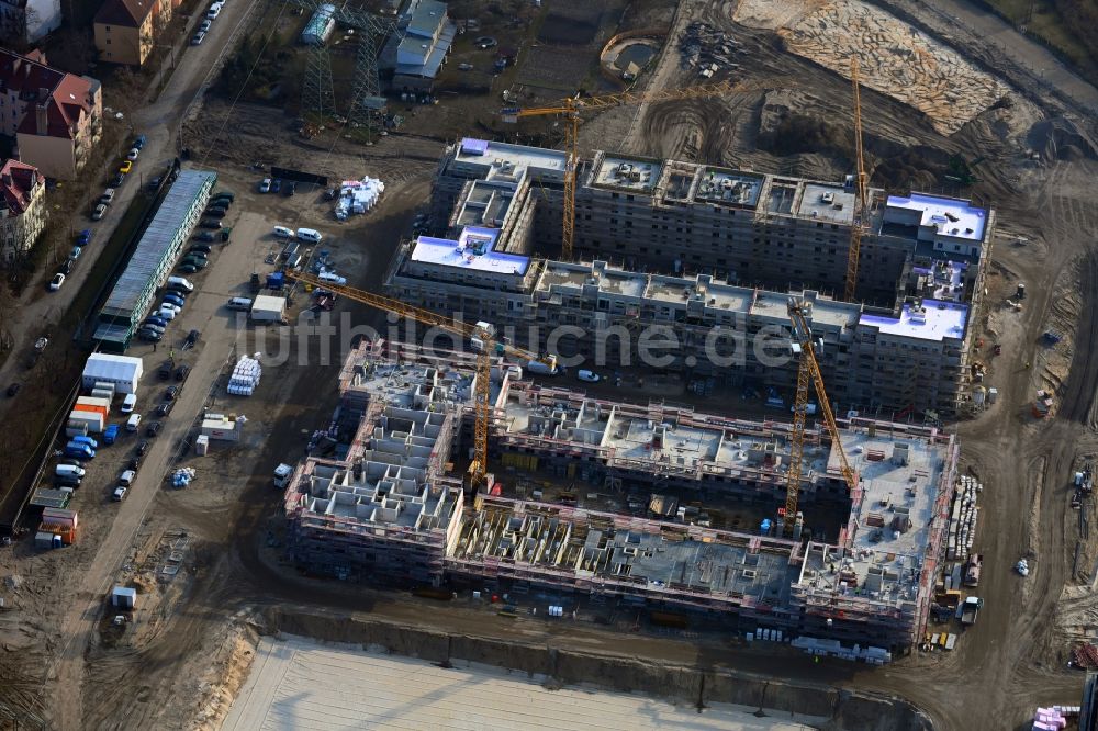 Luftaufnahme Berlin - Baustelle zum Neubau einer Mehrfamilienhaus-Wohnanlage Parkstadt Karlshorst Ortsteil Karlshorst in Berlin, Deutschland