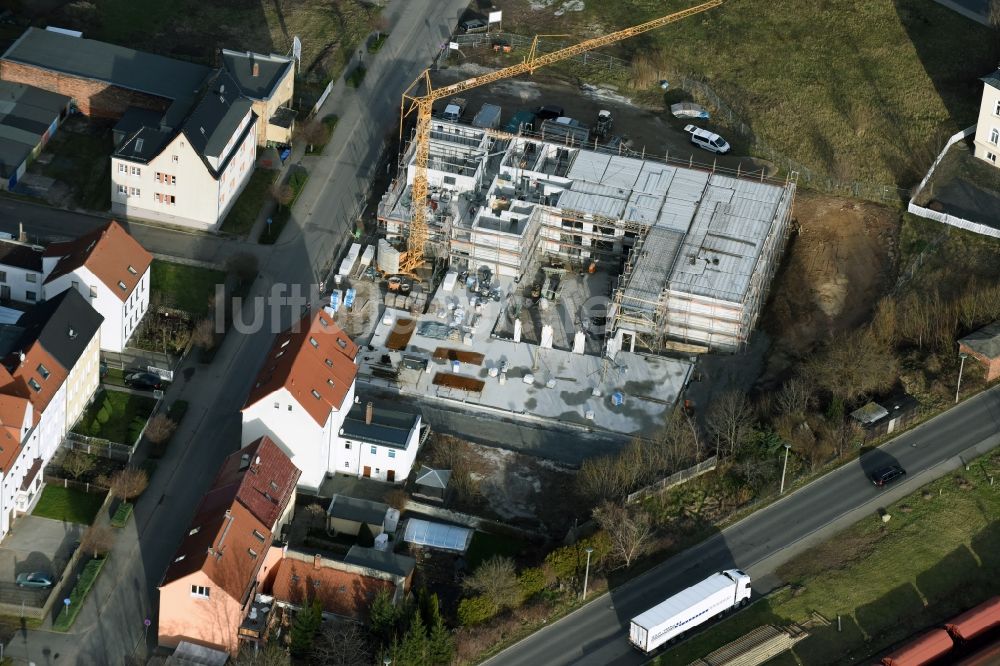 Meuselwitz aus der Vogelperspektive: Baustelle zum Neubau einer Mehrfamilienhaus-Wohnanlage Penkwitzer Weg - Bebelstraße in Meuselwitz im Bundesland Thüringen