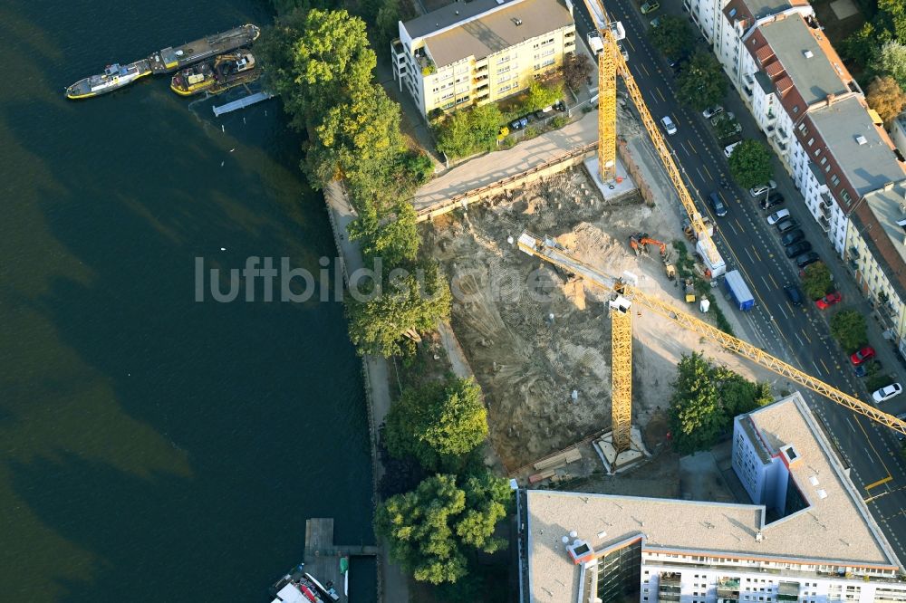 Luftbild Berlin - Baustelle zum Neubau einer Mehrfamilienhaus-Wohnanlage Pier 101 in Berlin, Deutschland