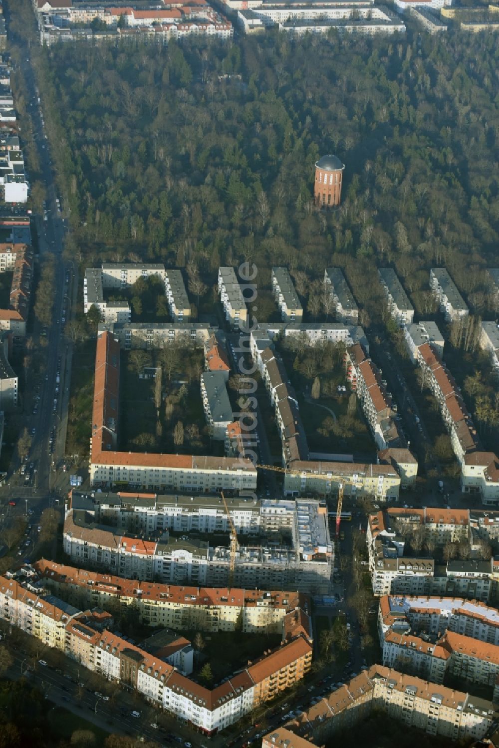 Luftbild Berlin - Baustelle zum Neubau einer Mehrfamilienhaus-Wohnanlage an der Presselstraße im Stadtteil Steglitz in Berlin