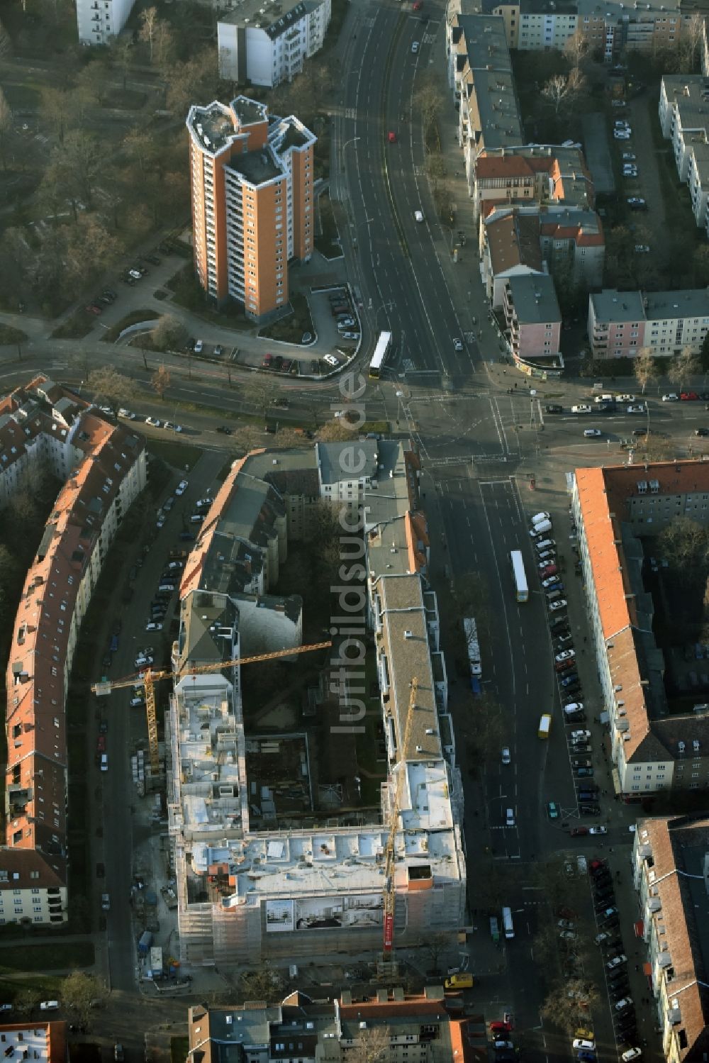 Luftbild Berlin - Baustelle zum Neubau einer Mehrfamilienhaus-Wohnanlage an der Presselstraße im Stadtteil Steglitz in Berlin