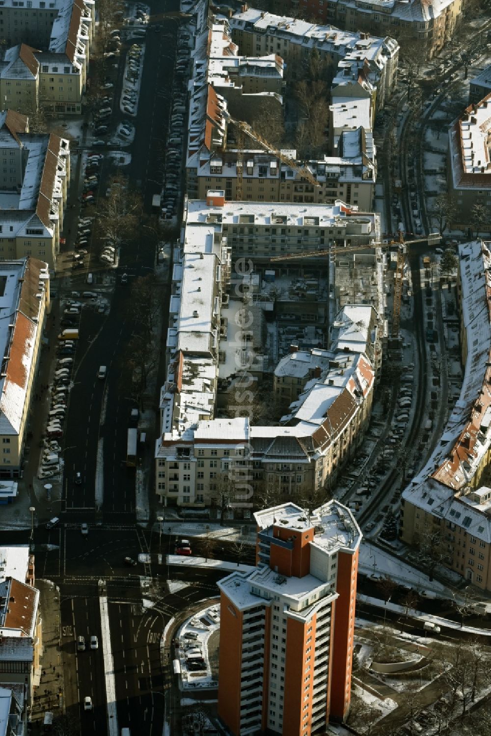 Luftbild Berlin - Baustelle zum Neubau einer Mehrfamilienhaus-Wohnanlage an der Presselstraße im Stadtteil Steglitz in Berlin