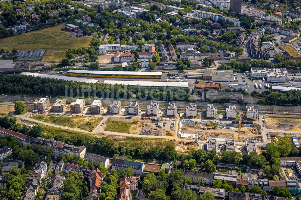 Dortmund aus der Vogelperspektive: Baustelle zum Neubau einer Mehrfamilienhaus- Wohnanlage des Projekts Kronprinzenviertel Am Wasserturm - Heiliger Weg in Dortmund im Bundesland Nordrhein-Westfalen, Deutschland