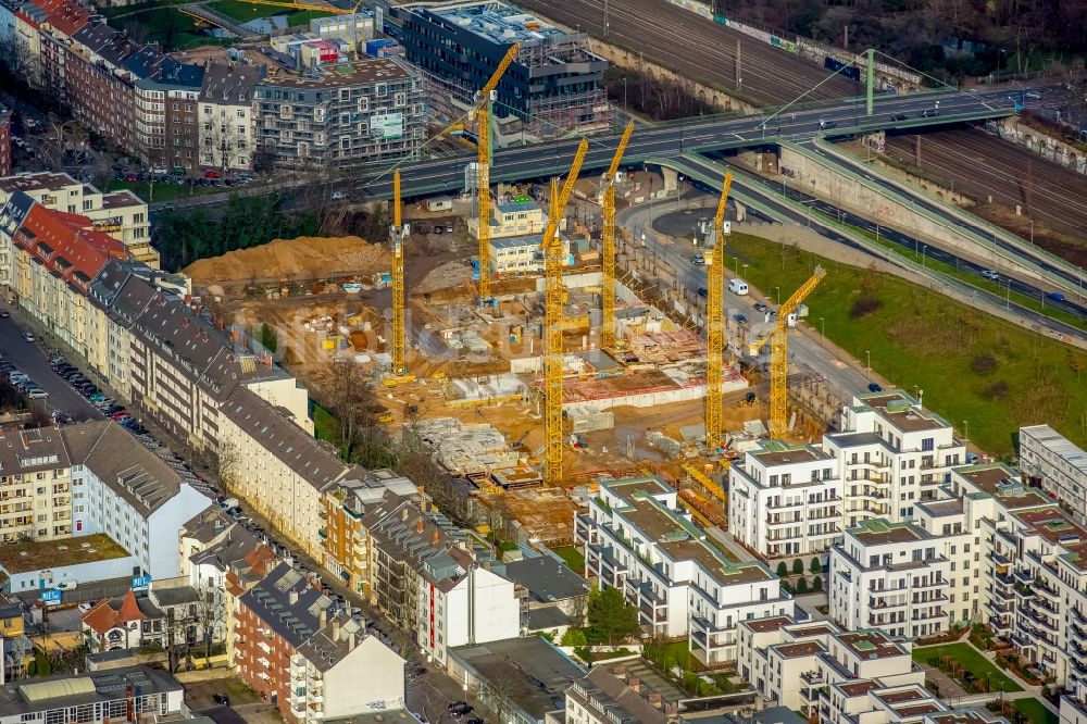 Düsseldorf aus der Vogelperspektive: Baustelle zum Neubau einer Mehrfamilienhaus-Wohnanlage Quartier Central in Düsseldorf im Bundesland Nordrhein-Westfalen