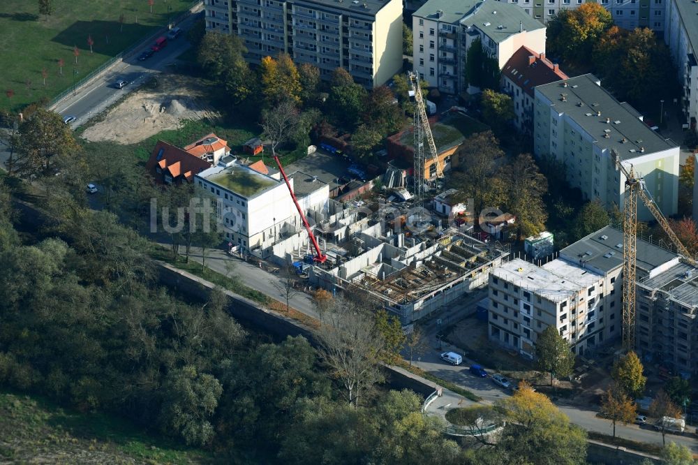 Luftaufnahme Magdeburg - Baustelle zum Neubau einer Mehrfamilienhaus-Wohnanlage Quartier326 der Wohnen an der Elbe Projektentwicklungs-GmbH & CO. KG in der Turmschanzenstraße im Ortsteil Brückfeld in Magdeburg im Bundesland Sachsen-Anhalt, Deutschland