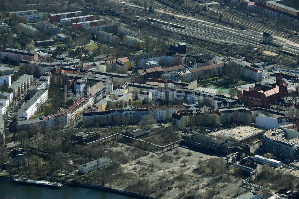 Luftbild Berlin - Baustelle zum Neubau einer Mehrfamilienhaus-Wohnanlage Quartier WOHNWERK im Ortsteil Schöneweide in Berlin, Deutschland