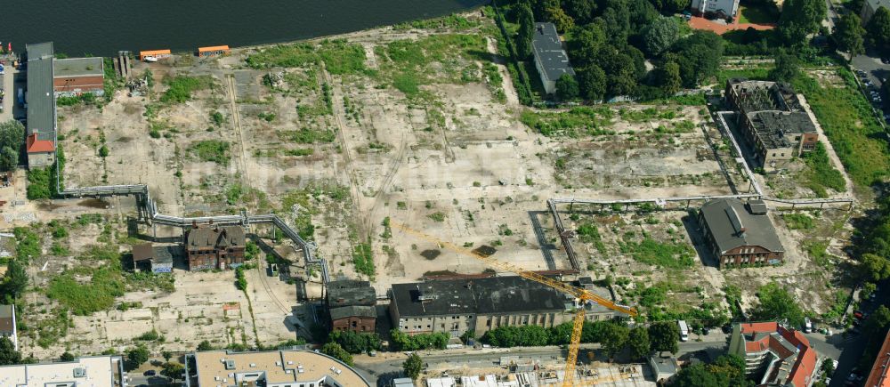 Luftaufnahme Berlin - Baustelle zum Neubau einer Mehrfamilienhaus-Wohnanlage Quartier WOHNWERK im Ortsteil Schöneweide in Berlin, Deutschland