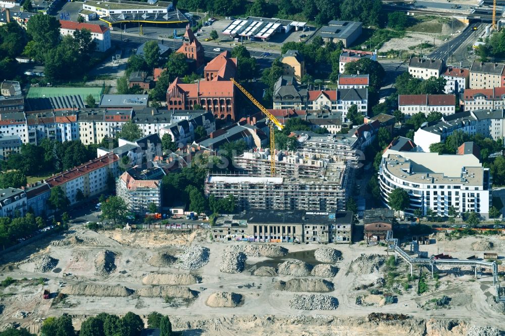 Luftaufnahme Berlin - Baustelle zum Neubau einer Mehrfamilienhaus-Wohnanlage Quartier WOHNWERK im Ortsteil Schöneweide in Berlin, Deutschland