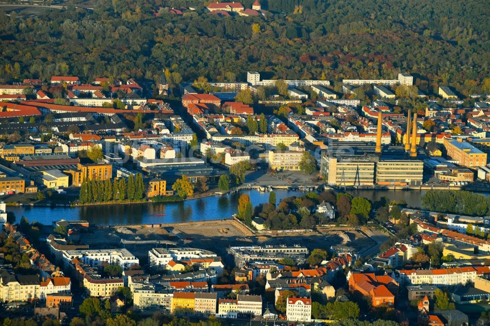 Berlin von oben - Baustelle zum Neubau einer Mehrfamilienhaus-Wohnanlage Quartier WOHNWERK im Ortsteil Schöneweide in Berlin, Deutschland