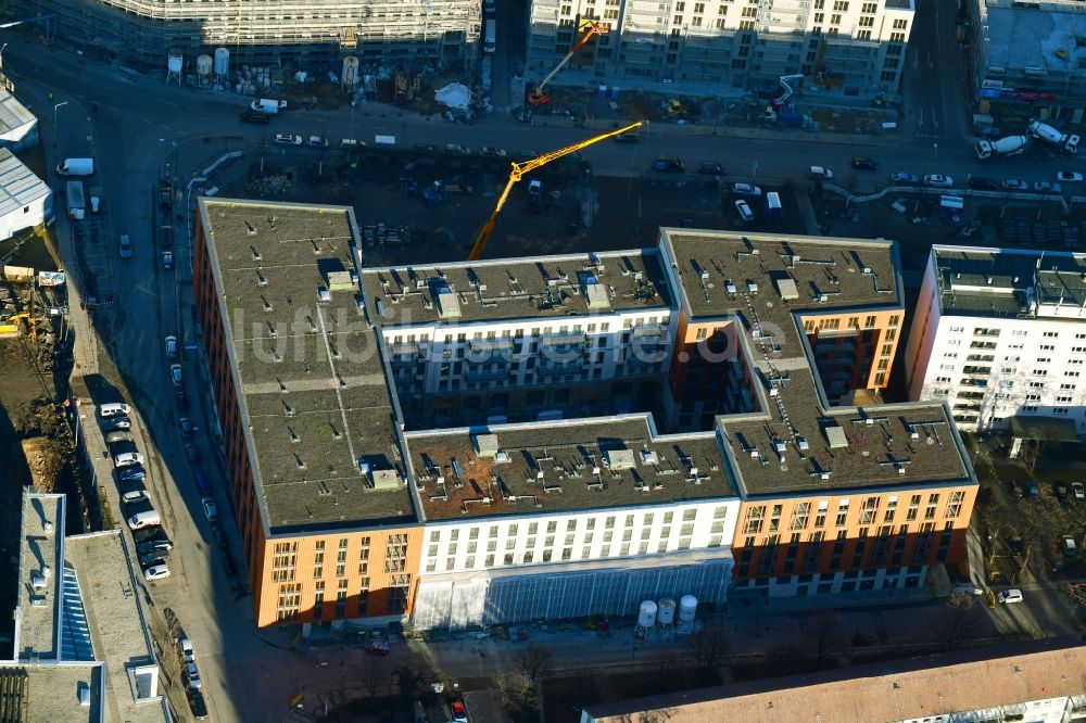 Dresden aus der Vogelperspektive: Baustelle zum Neubau einer Mehrfamilienhaus-Wohnanlage Residenz am Postplatz in Dresden im Bundesland Sachsen, Deutschland