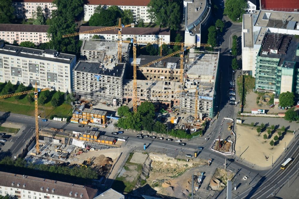 Dresden von oben - Baustelle zum Neubau einer Mehrfamilienhaus-Wohnanlage Residenz am Postplatz der CG Gruppe AG an der Annenstraße im Ortsteil Altstadt in Dresden im Bundesland Sachsen, Deutschland