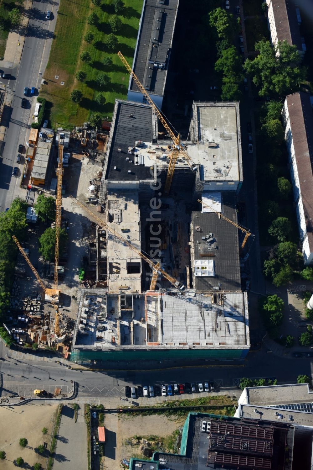 Dresden aus der Vogelperspektive: Baustelle zum Neubau einer Mehrfamilienhaus-Wohnanlage Residenz am Postplatz der CG Gruppe AG an der Annenstraße im Ortsteil Altstadt in Dresden im Bundesland Sachsen, Deutschland