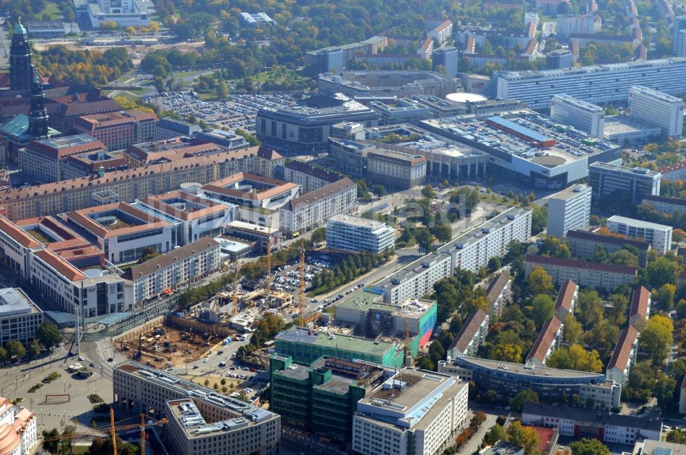 Luftbild Dresden - Baustelle zum Neubau einer Mehrfamilienhaus-Wohnanlage Residenz am Postplatz der CG Gruppe AG an der Annenstraße im Ortsteil Altstadt in Dresden im Bundesland Sachsen, Deutschland