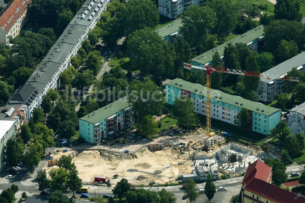 Berlin von oben - Baustelle zum Neubau einer Mehrfamilienhaus-Wohnanlage Rudower Straße Ecke Köllnische Straße im Ortsteil Schöneweide in Berlin, Deutschland