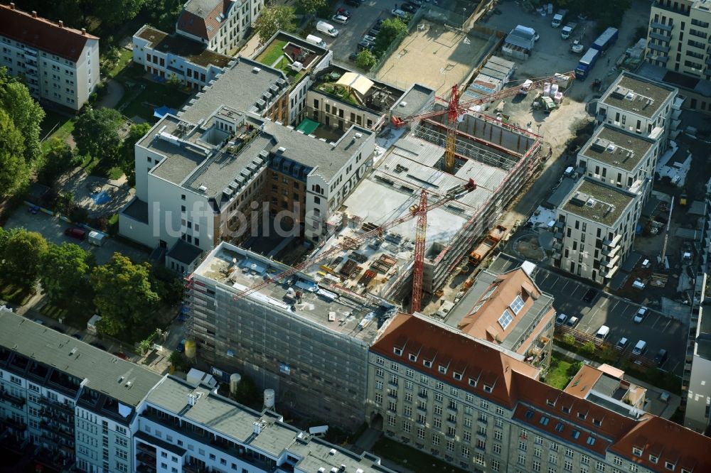 Leipzig aus der Vogelperspektive: Baustelle zum Neubau einer Mehrfamilienhaus-Wohnanlage Salomonstraße im Ortsteil Mitte in Leipzig im Bundesland Sachsen, Deutschland