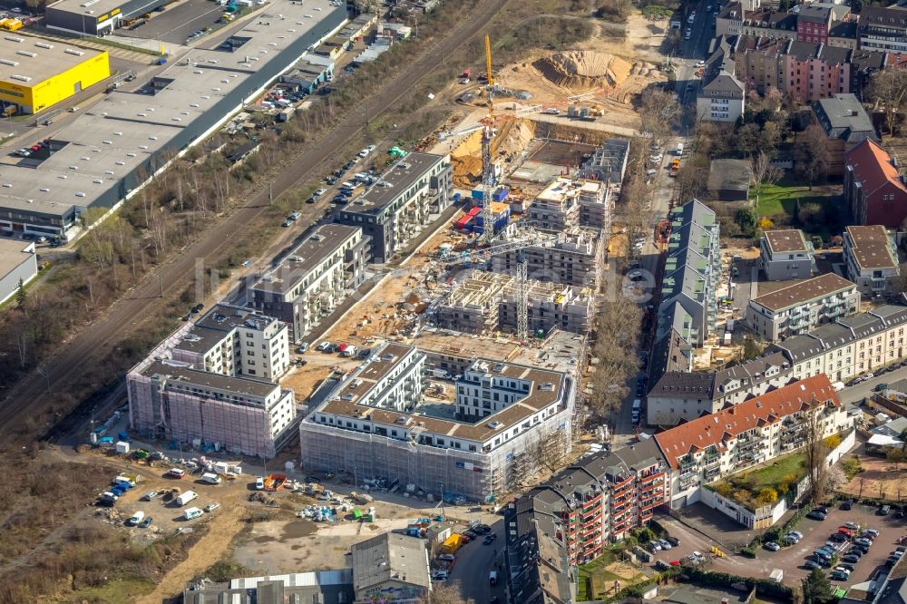 Düsseldorf aus der Vogelperspektive: Baustelle zum Neubau einer Mehrfamilienhaus-Wohnanlage Schöffenhöfe der Vivawest Wohnen GmbH in Düsseldorf im Bundesland Nordrhein-Westfalen, Deutschland