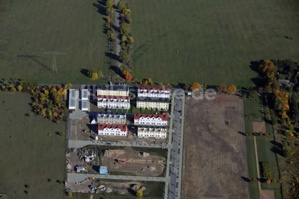 Luftbild Schönefeld - Baustelle zum Neubau einer Mehrfamilienhaus-Wohnanlage in Schönefeld im Bundesland Brandenburg