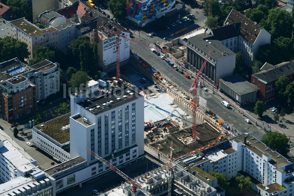 Berlin aus der Vogelperspektive: Baustelle zum Neubau einer Mehrfamilienhaus-Wohnanlage SCHOENEGARTEN in Berlin, Deutschland