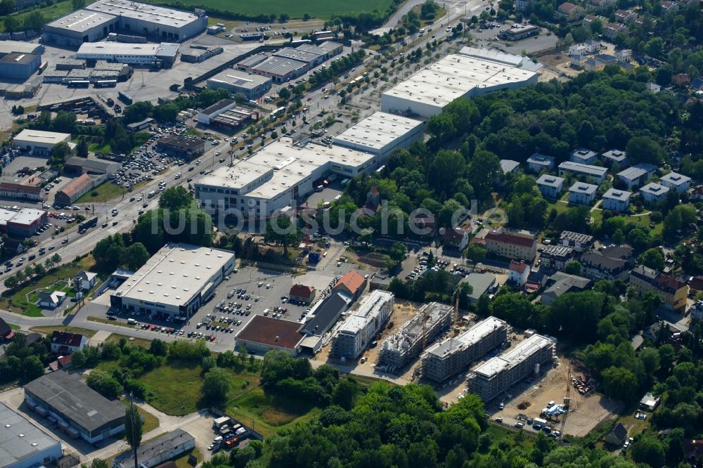 Berlin aus der Vogelperspektive: Baustelle zum Neubau einer Mehrfamilienhaus-Wohnanlage An der Schule im Stadtteil Mahlsdorf in Berlin