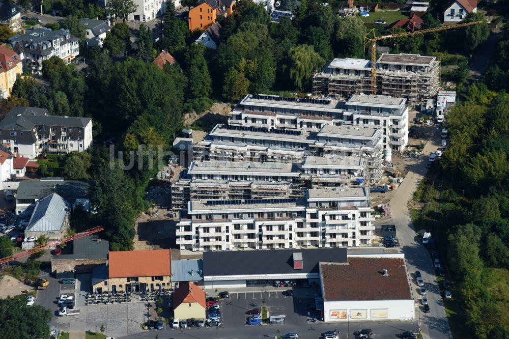 Luftaufnahme Berlin - Baustelle zum Neubau einer Mehrfamilienhaus-Wohnanlage An der Schule im Stadtteil Mahlsdorf in Berlin