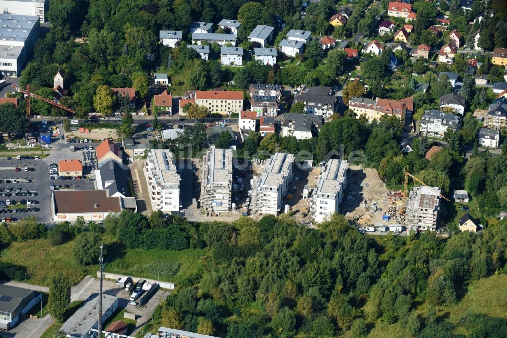 Berlin aus der Vogelperspektive: Baustelle zum Neubau einer Mehrfamilienhaus-Wohnanlage An der Schule im Stadtteil Mahlsdorf in Berlin