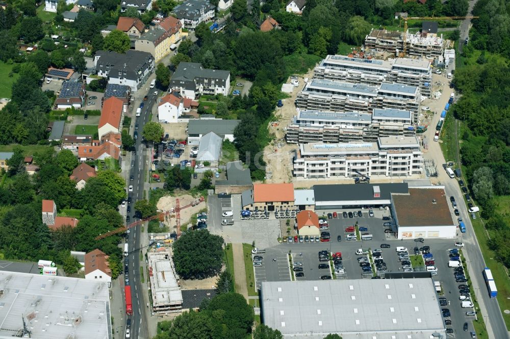 Luftaufnahme Berlin - Baustelle zum Neubau einer Mehrfamilienhaus-Wohnanlage An der Schule im Stadtteil Mahlsdorf in Berlin