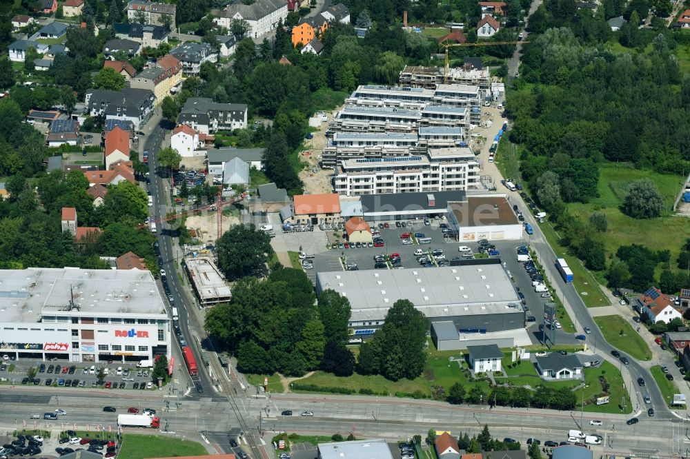 Berlin von oben - Baustelle zum Neubau einer Mehrfamilienhaus-Wohnanlage An der Schule im Stadtteil Mahlsdorf in Berlin