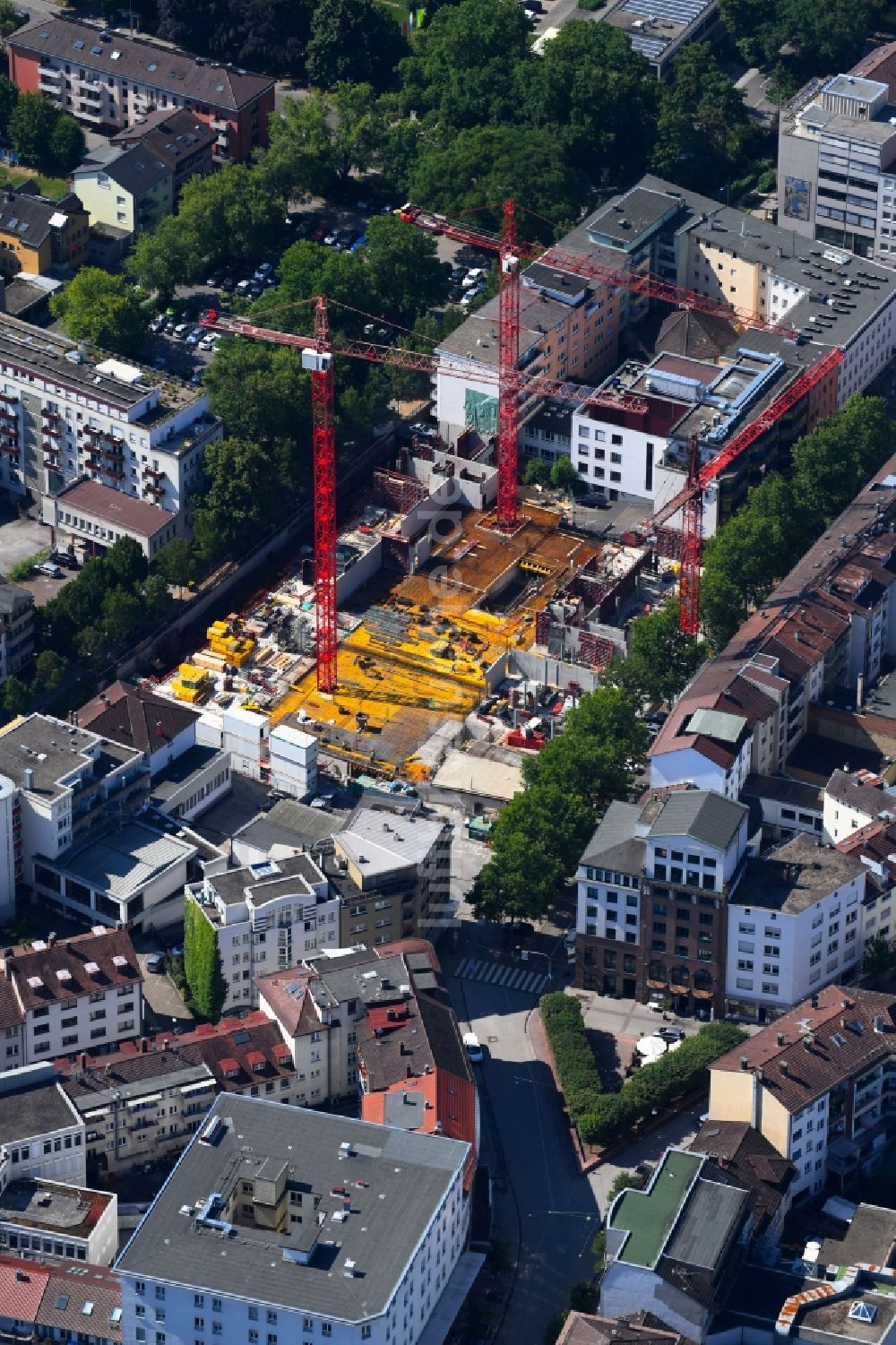 Luftbild Pforzheim - Baustelle zum Neubau einer Mehrfamilienhaus-Wohnanlage Sedan Carrè in Pforzheim im Bundesland Baden-Württemberg, Deutschland