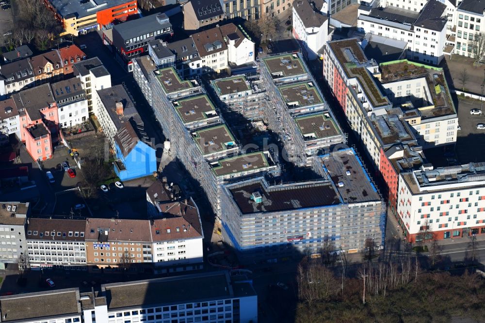 Essen von oben - Baustelle zum Neubau einer Mehrfamilienhaus-Wohnanlage Selmastraße - Henriettenstraße - Hachestraße in Essen im Bundesland Nordrhein-Westfalen