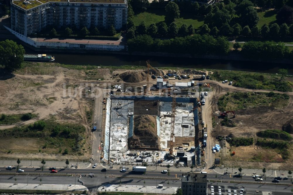 Luftaufnahme Berlin - Baustelle zum Neubau einer Mehrfamilienhaus-Wohnanlage Stadthafenquartier in der Europacity in Berlin