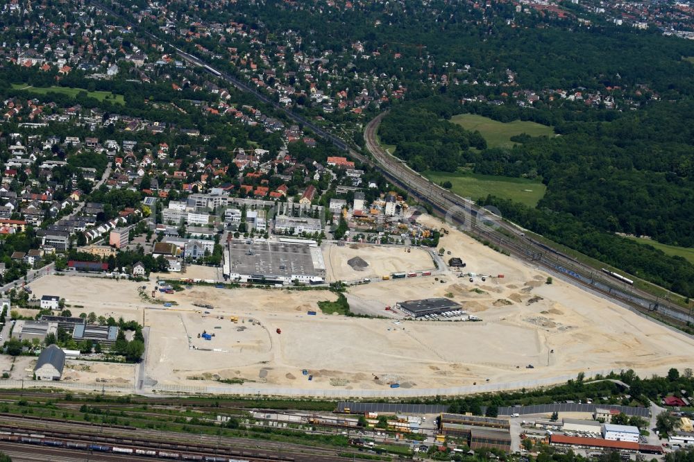 Luftaufnahme München - Baustelle zum Neubau einer Mehrfamilienhaus-Wohnanlage Stadtquartier Paul-Gerhardt-Allee im Ortsteil Pasing-Obermenzing in München im Bundesland Bayern, Deutschland