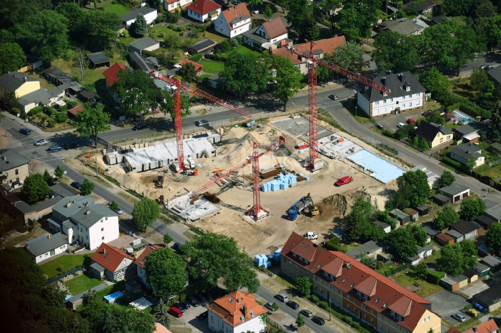 Luftbild Oranienburg - Baustelle zum Neubau einer Mehrfamilienhaus-Wohnanlage Straße der Einheit Ecke Waldstraße in Oranienburg im Bundesland Brandenburg, Deutschland