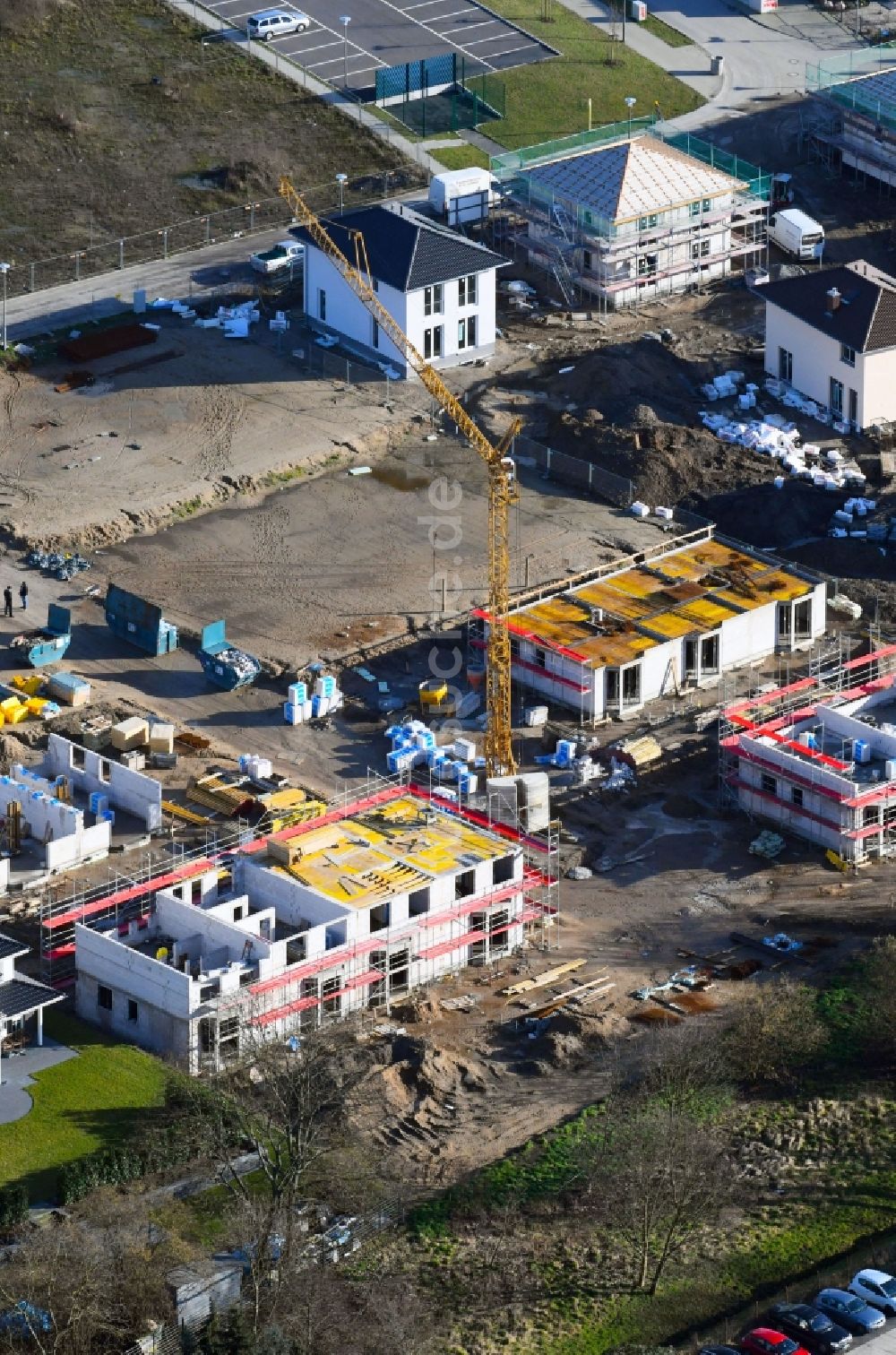 Luftbild Mahlsdorf - Baustelle zum Neubau einer Mehrfamilienhaus-Wohnanlage in der Theodorstraße in Mahlsdorf im Bundesland Berlin, Deutschland