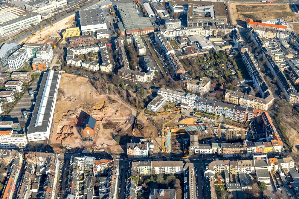 Düsseldorf von oben - Baustelle zum Neubau einer Mehrfamilienhaus-Wohnanlage Ulmer Höh - Stadtquartier maxfrei' in Düsseldorf im Bundesland Nordrhein-Westfalen, Deutschland