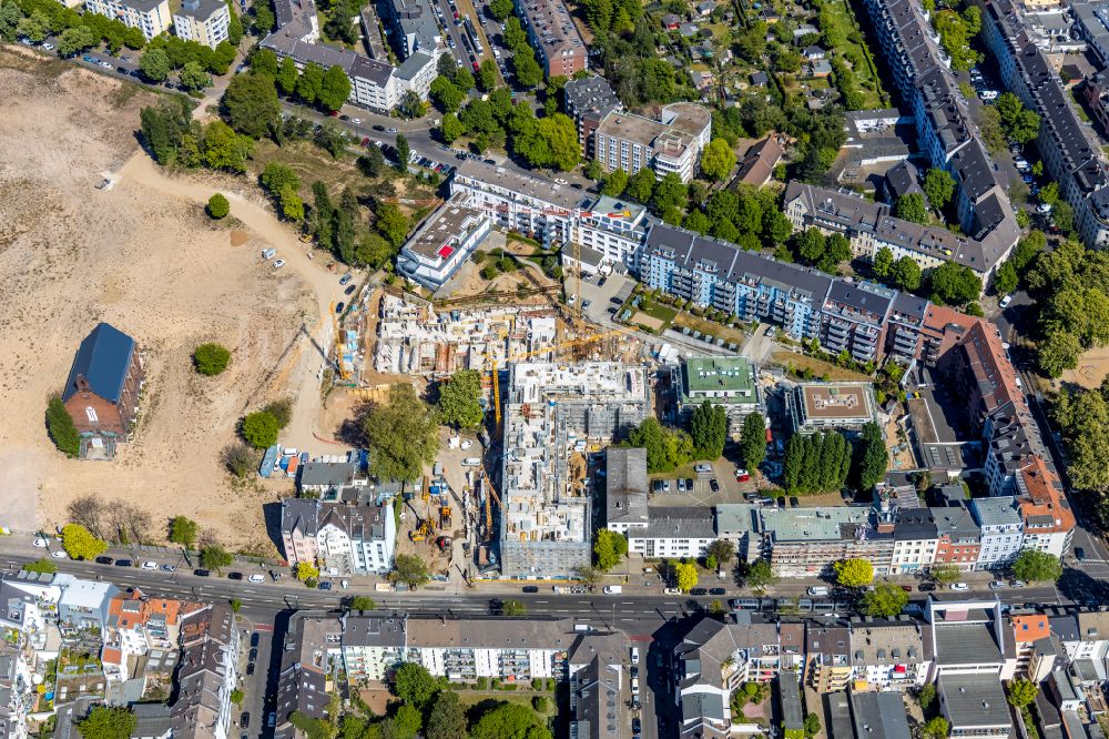 Luftbild Düsseldorf - Baustelle zum Neubau einer Mehrfamilienhaus-Wohnanlage Ulmer Höh - Stadtquartier maxfrei' in Düsseldorf im Bundesland Nordrhein-Westfalen, Deutschland