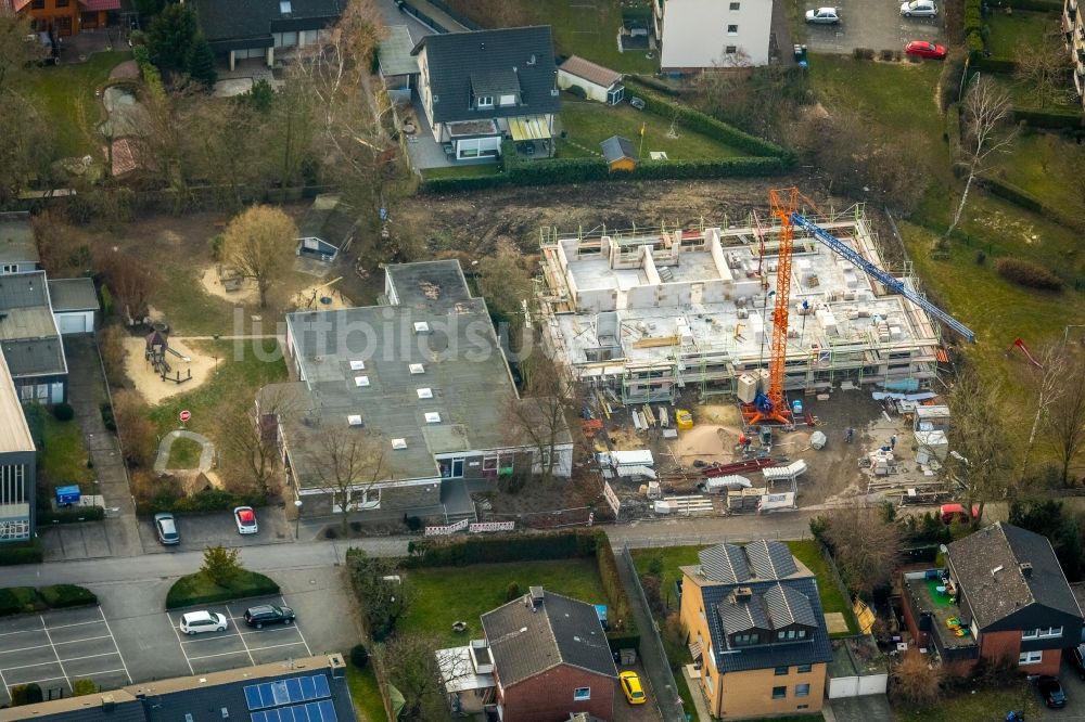 Hamm von oben - Baustelle zum Neubau einer Mehrfamilienhaus-Wohnanlage an der Uphofstraße in Hamm im Bundesland Nordrhein-Westfalen, Deutschland