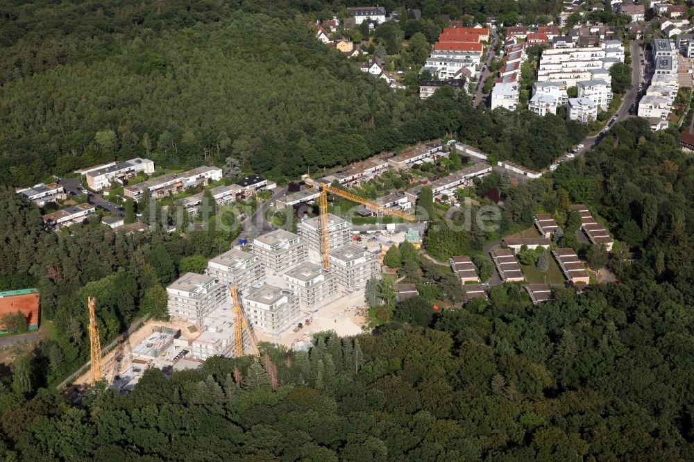 Wiesbaden von oben - Baustelle zum Neubau einer Mehrfamilienhaus-Wohnanlage Waldviertel in Wiesbaden im Bundesland Hessen, Deutschland