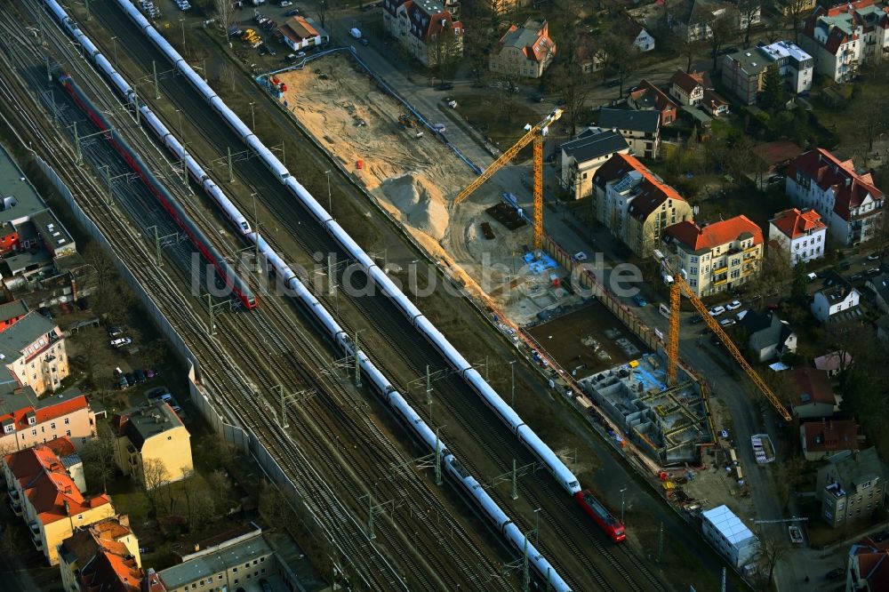 Luftbild Berlin - Baustelle zum Neubau einer Mehrfamilienhaus-Wohnanlage Wandlitzstraße Kaisergärten im Ortsteil Karlshorst in Berlin, Deutschland